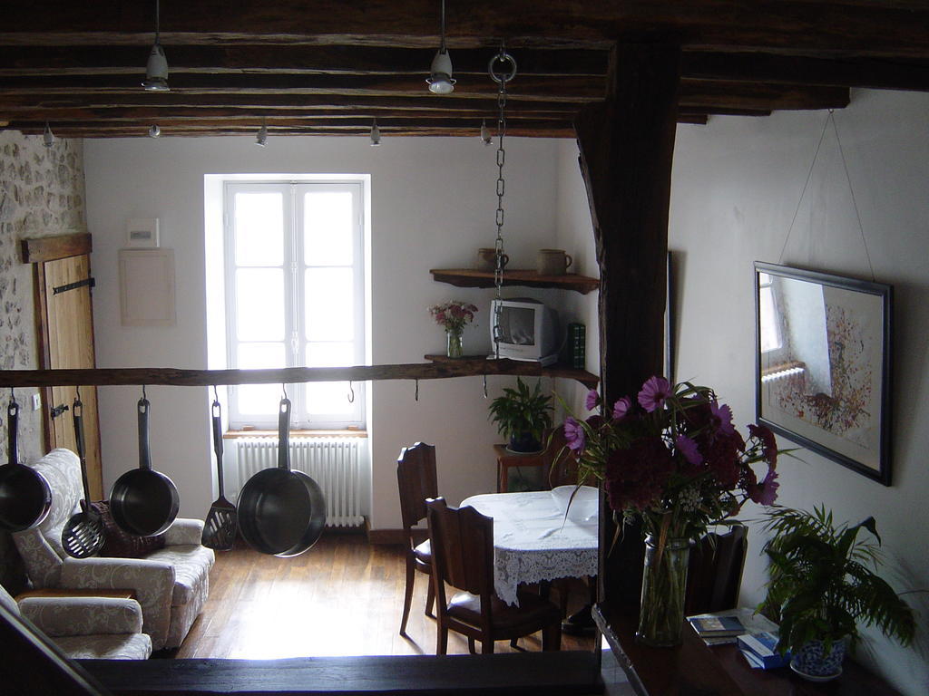 Lathus St Remy Chez Tartaudヴィラ エクステリア 写真